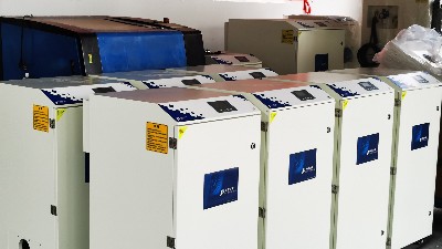 激光煙霧凈化器哪家好,執(zhí)信環(huán)保激光煙霧凈化器凈化車(chē)間煙塵污染！